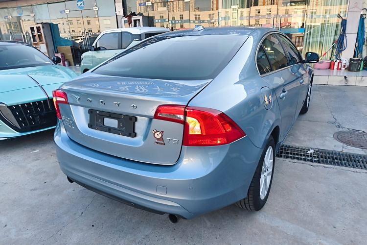 Used Volvo S60 2018 S60L T3 Smart Upgrade Edition
