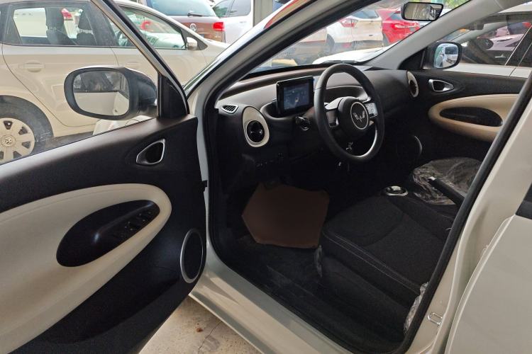 Used Wuling Bingo 2024 203km Light Edition
