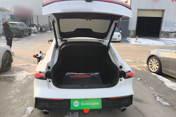 Used Changan UNI-V 2022 1.5T Prestige Version