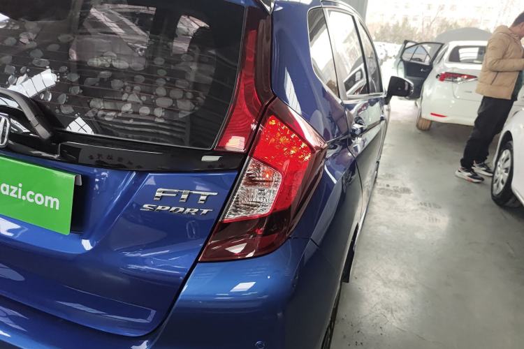 Used Honda Fit 2018 1.5L CVT Trendy Run+ Edition
