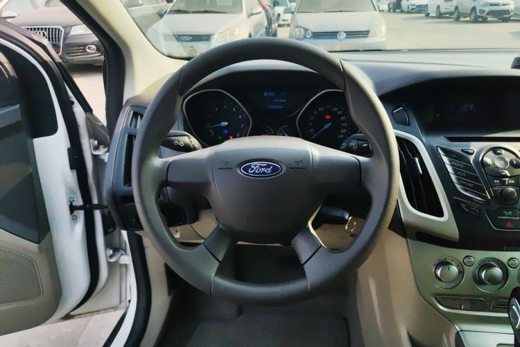 Used Ford Focus 2012 Sedan 1.6L Automatic Comfort Model
