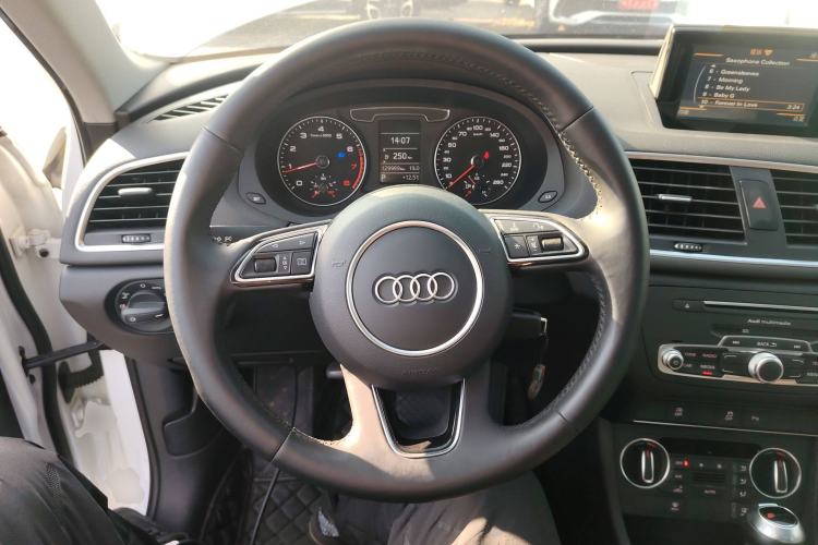 Used Audi Q3 2017 30 TFSI Fashion Model