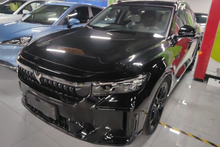 Used VOYAH FREE 2025 318 259 km All-Wheel-Drive Exploration Edition