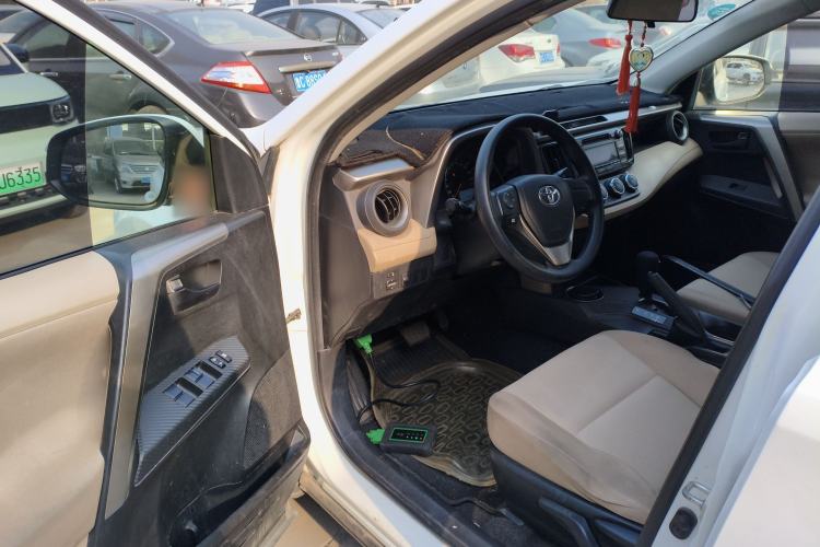 Used Toyota RAV4 2013 2.0L CVT Two-Wheel Drive Urban Edition