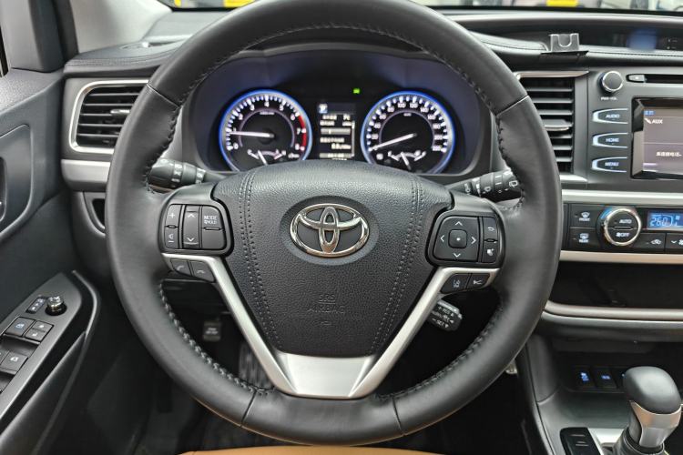 Used Toyota Highlander 2018 2.0T Four-Wheel Drive Knight Edition 7 Seats China VI Standard
