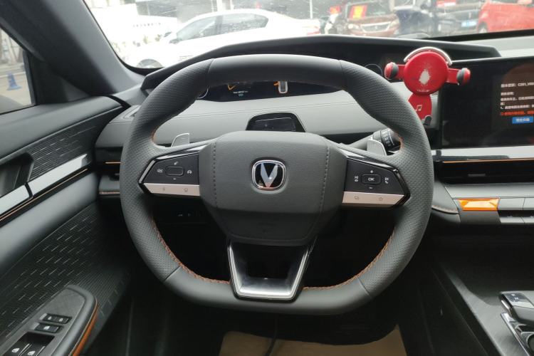 Used Changan UNI-V 2022 1.5T Prestige Version
