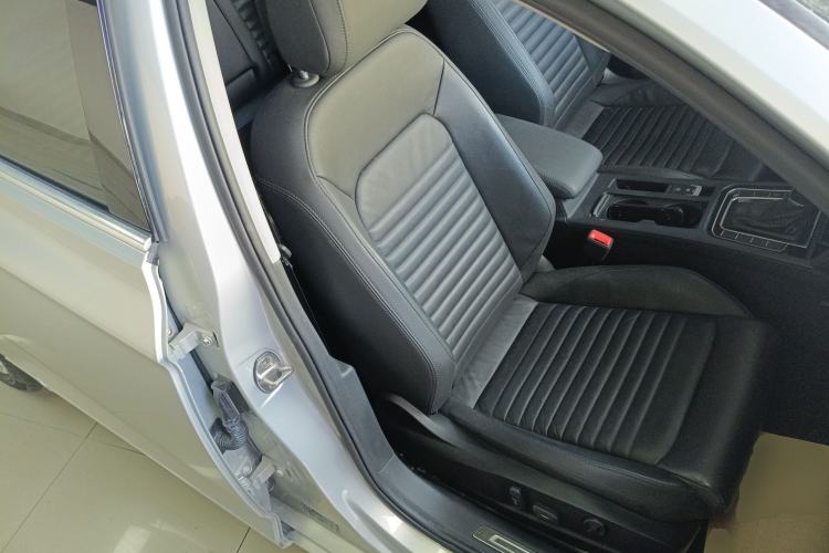 Used Volkswagen Magotan 2019 330TSI DSG Luxury Model China V Standard
