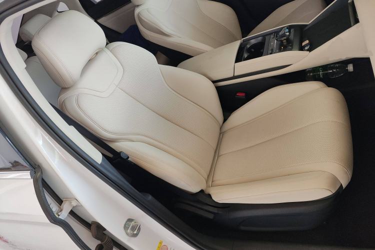 Used BYD Qin L 2024 DM-i 120KM Leading Model
