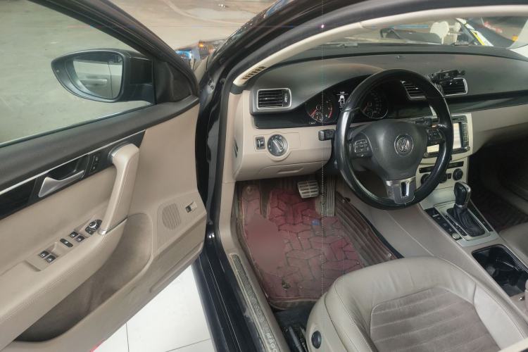 Used Volkswagen Magotan 2015 Facelift 1.8TSI Luxury Model
