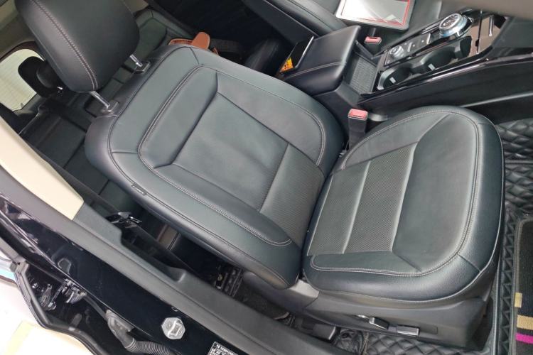 Used Ford Explorer 2020 EcoBoost 285 4x4 Titanium Edition 7-Seater
