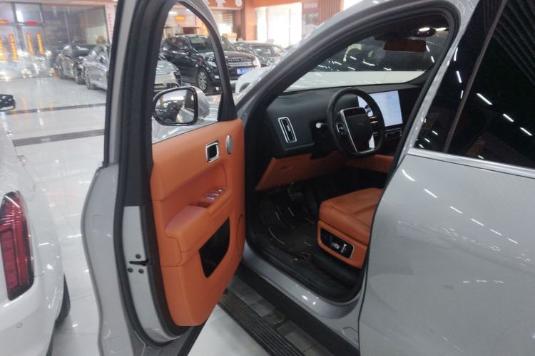 Used Li Auto L9 2022 Max model
