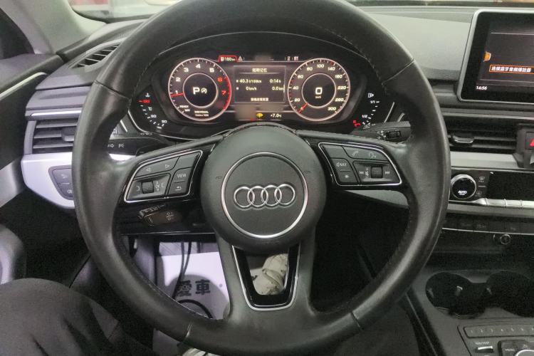 Used Audi A4L 2018 30th Anniversary Edition 40 TFSI Fashion Model
