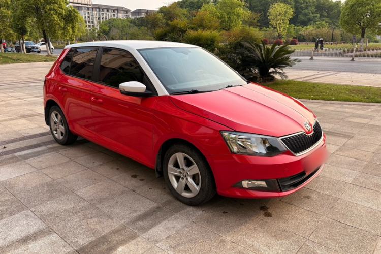 Used Skoda Fabia 2015 1.4L Automatic Chuanxing Edition
