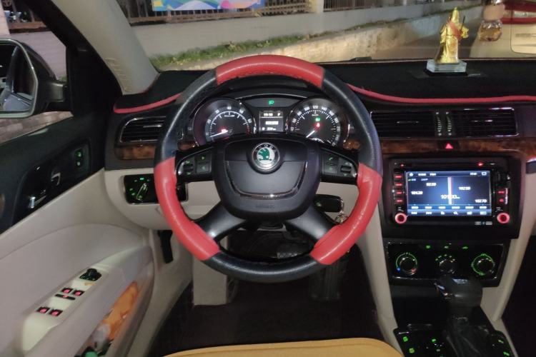 Used Skoda Superb 2012 1.4TSI DSG Elegant Edition