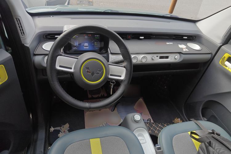 Used Wuling Hongguang MINIEV 2022 GAMEBOY 200km Gaming Edition with Lithium Iron Phosphate
