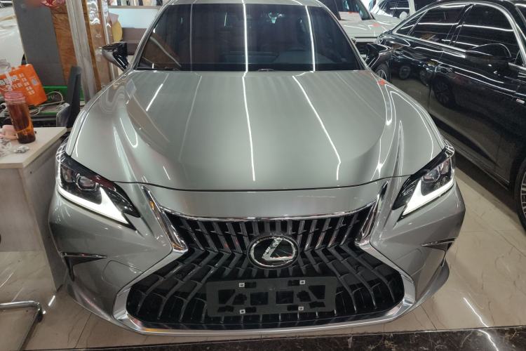 Used Lexus ES 2023 200 Excellence Edition