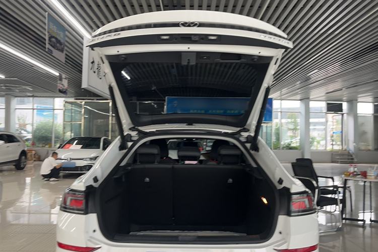 Used Volkswagen Lamando 2023 Lavida L 280TSI DSG Cool & Spicy Edition