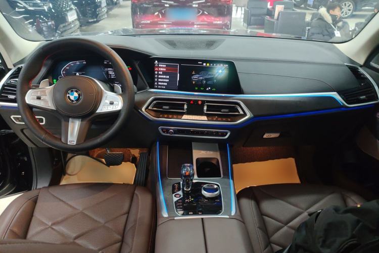 Used BMW X5 2022 Restyled xDrive 30Li Luxury Version M Sport Package