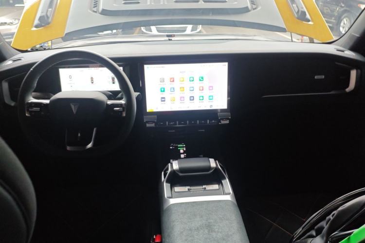 Used  G318 2025 Worry-Free Adventure Edition Four-Wheel Drive Secret Realm Version