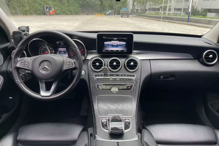 Used Mercedes-Benz C-Class 2018 C 180 L Fashion Edition Sport Version
