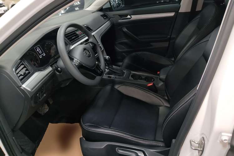 Used Volkswagen Lamando 2021 230TSI DSG Fashion Edition
