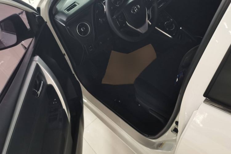 Used Toyota Corolla 2017 Revised Dual-Engine 1.8L E-CVT Leading Edition
