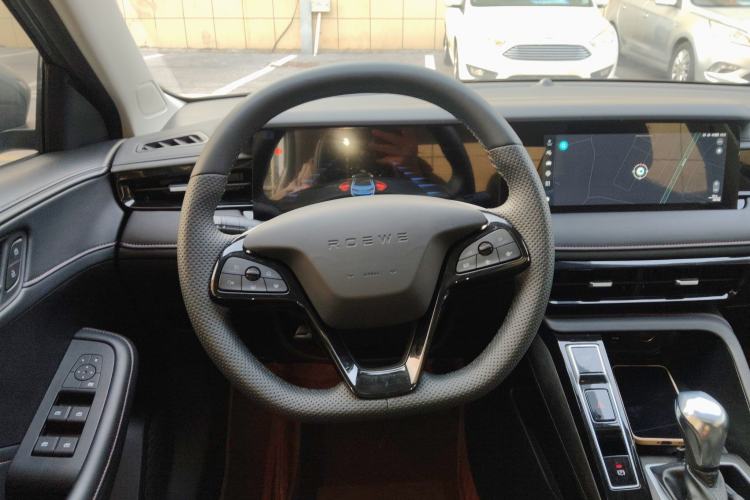 Used Roewe i5 2023 1.5L CVT Luxury Edition
