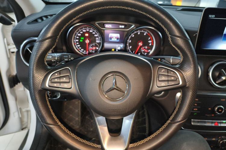 Used Mercedes-Benz GLA 2018 GLA 200 Fashion Model
