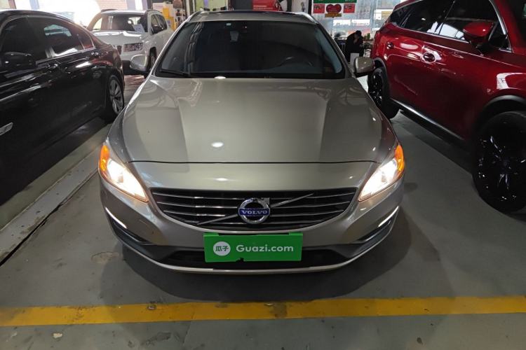 Used Volvo V60 2014 T5 Zhiya Edition