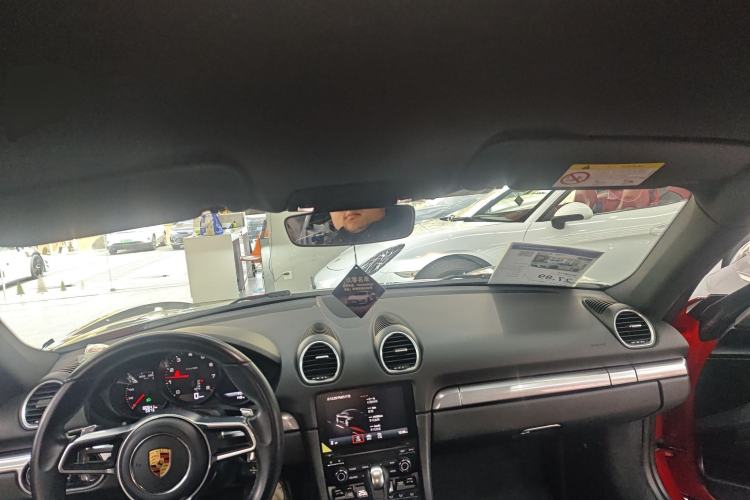 Used Porsche 718 2016 Cayman 2.0T
