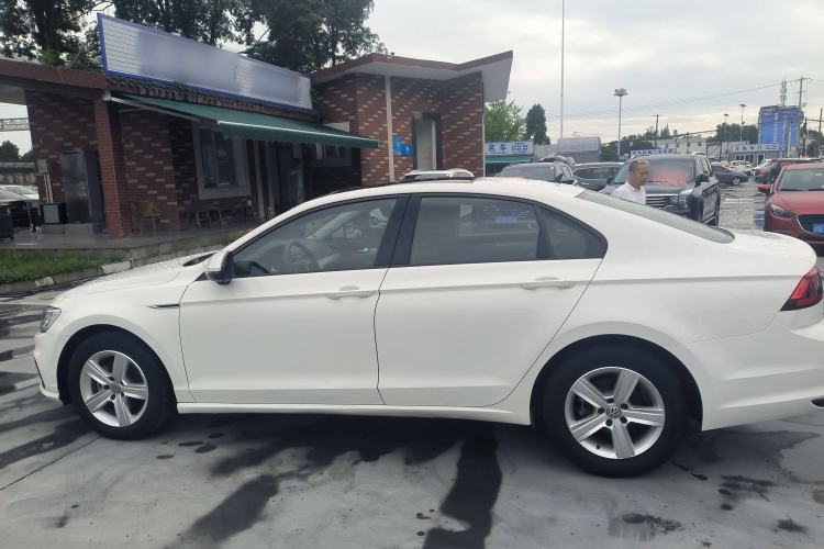 Used Volkswagen Lamando 2019 230TSI DSG Fashion Edition China VI
