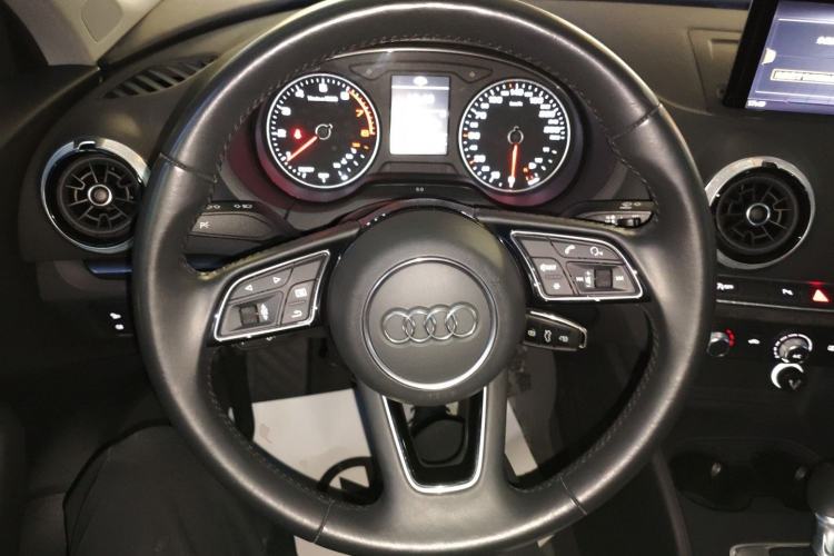 Used Audi A3 2020 Limousine 35 TFSI Fashion Edition China VI Emission Standard
