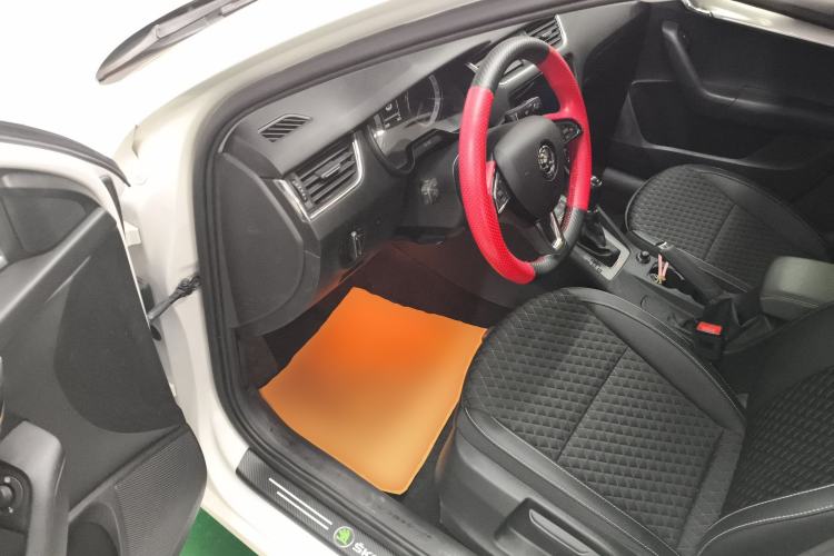 Used Skoda Octavia 2019 1.5L Automatic Smart Drive Luxury Edition China V Standard
