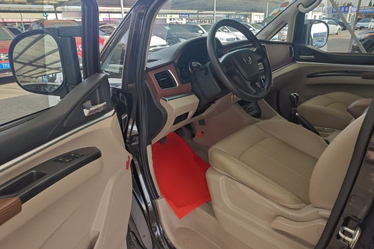 Used FORTHING Lingzhi 2018 M5L 1.6L 7-Seater Luxury Model