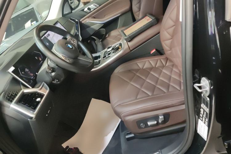 Used BMW X5 2023 xDrive 30Li Luxury M Sport Night Edition Package
