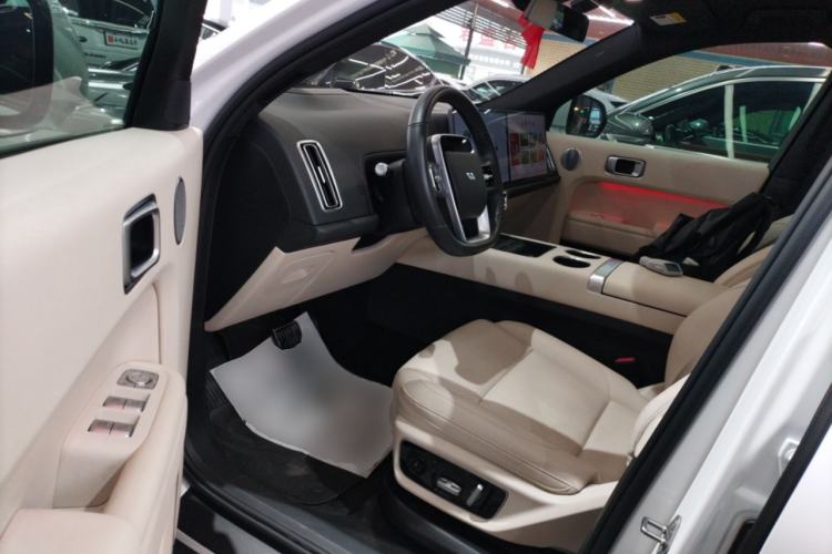 Used Li Auto L7 2023 Pro Model
