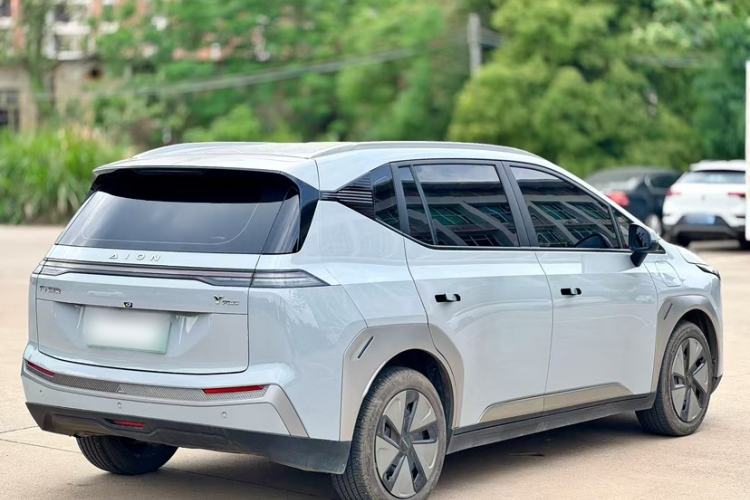 Used AION Y 2024 Younger
