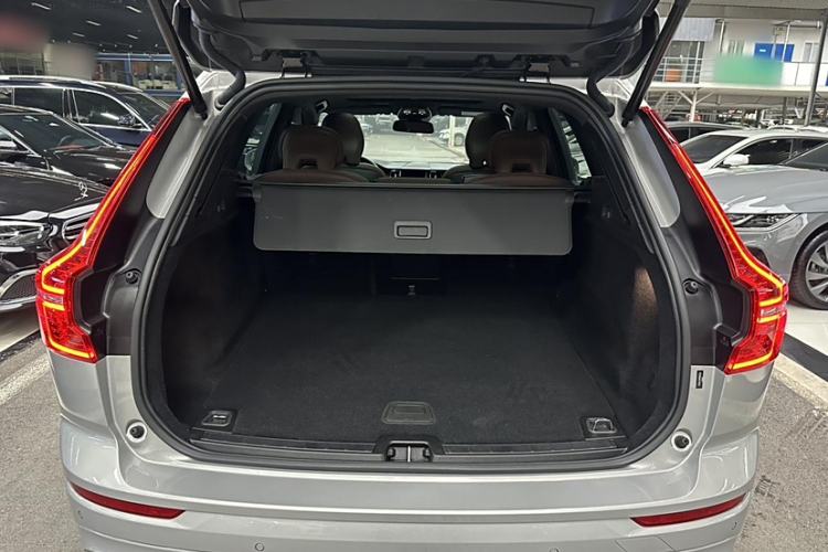 Used Volvo XC60 2024 B5 4x4 Smart Luxury Edition
