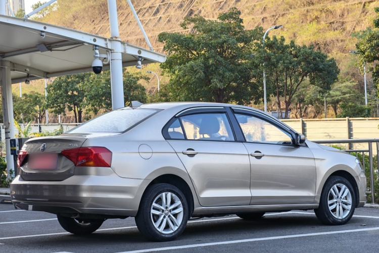 Used Volkswagen Jetta 2019 Dream Edition 1.5L Automatic Fashionable Version