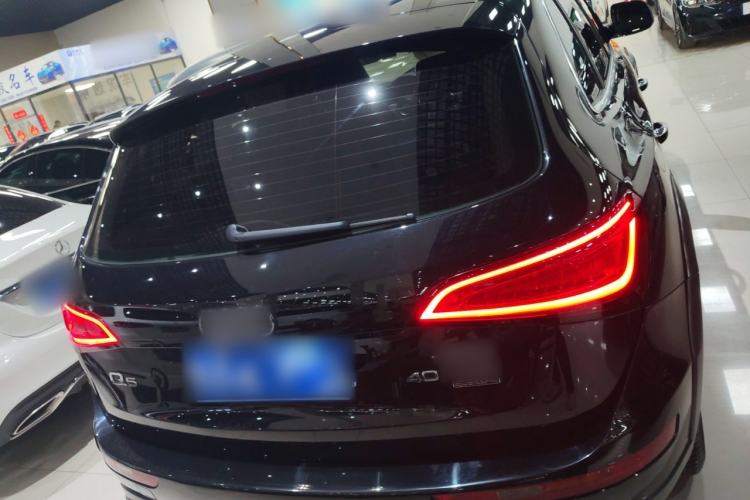 Used Audi Q5 2017 Plus 40 TFSI Technology Model
