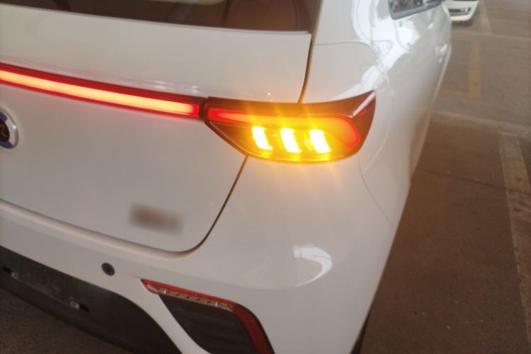 Used Brilliance Xinri i03A 2021 318 km 31.45 kWh