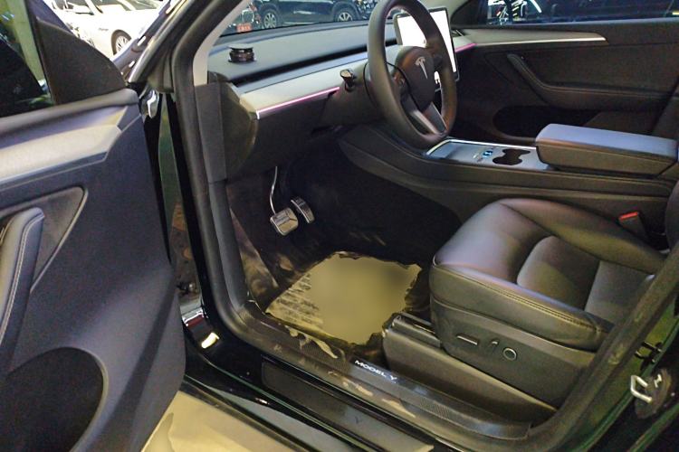 Used Tesla Model Y 2023 Rear-Wheel-Drive Version