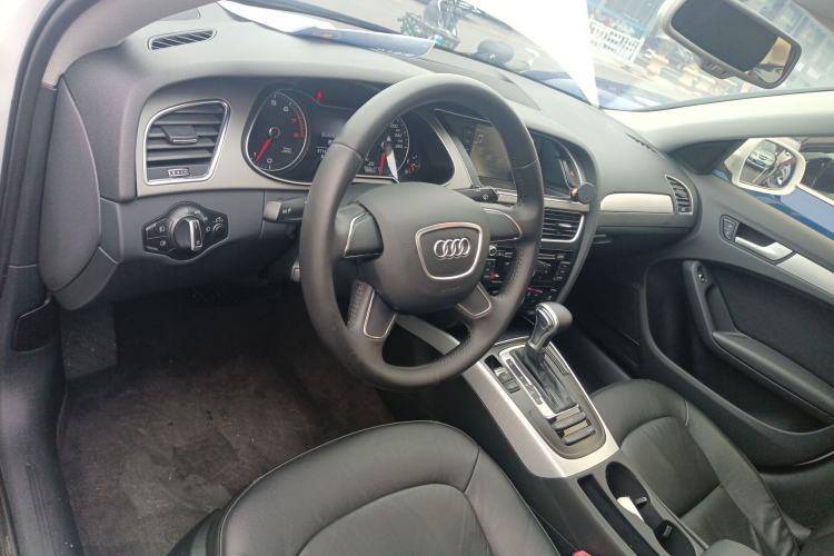 Used Audi A4L 2016 30 TFSI Collector's Edition Automatic Comfort Model