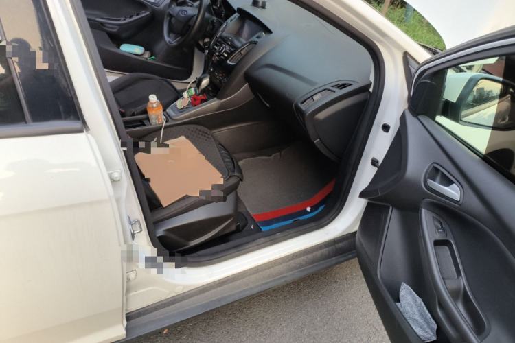 Used Ford Focus 2018 Hatchback Classic 1.6L Automatic Comfort Plus SmartDrive Edition
