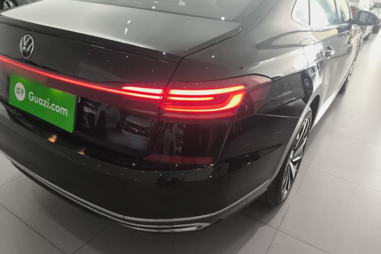 Used Volkswagen Passat 2024 380TSI Dragon Glory Edition
