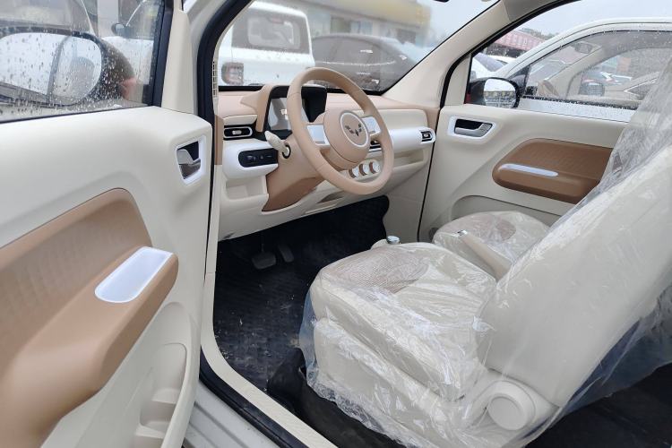 Used Wuling Hongguang MINIEV 2024 3rd Generation 215km Youth Edition
