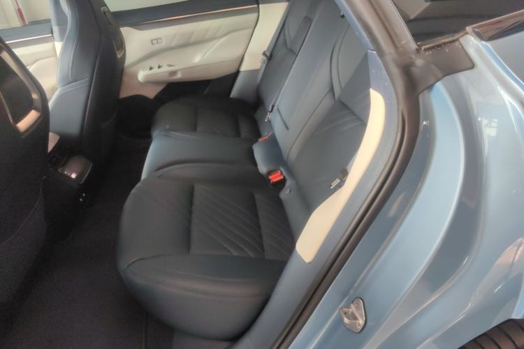 Used Zeekr 001 2025 YOU Edition 100 kWh All-Wheel Drive
