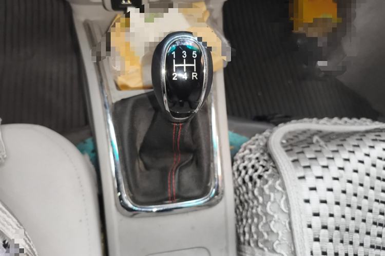 Used Jinbei Hiace X30 2021 1.5L Deluxe Edition Aluminum Wheels Two-Tone Design Central Air Conditioning MP5 Version Van China VI Standard SWC15M
