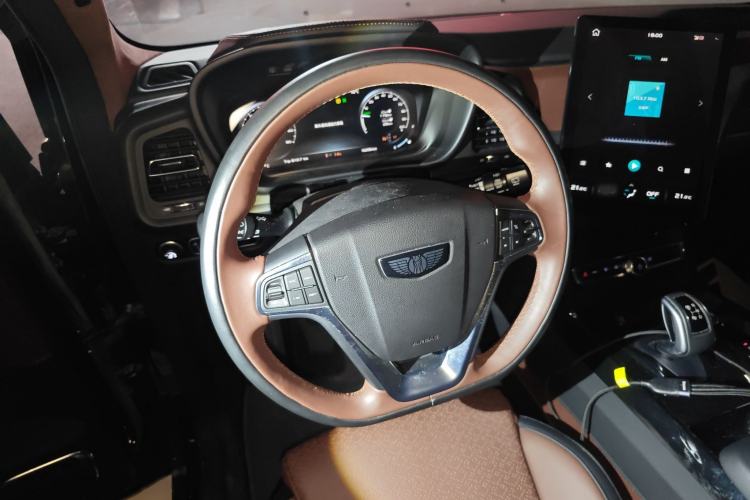 Used  TX 2022 TX5 Extended-Range Space Enjoyment Edition
