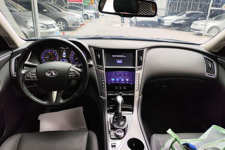 Used Infiniti Q50L 2016 2.0T Ambition Edition
